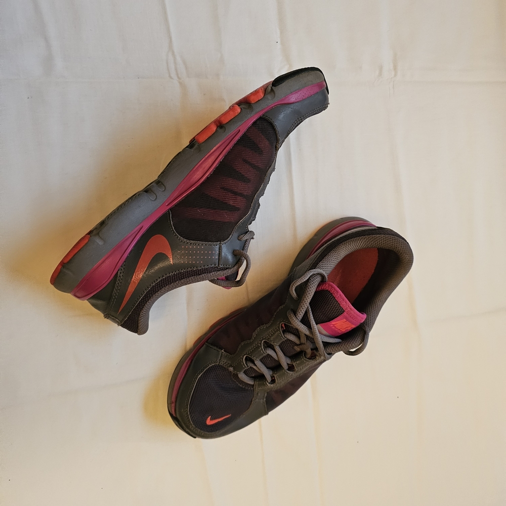 Nike Black and Pink Athletic Shoes